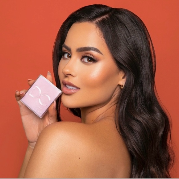 Dominique Cosmetics Silk Tone Cream Blush NEW shade SOFT PINK - Picture 6 of 9